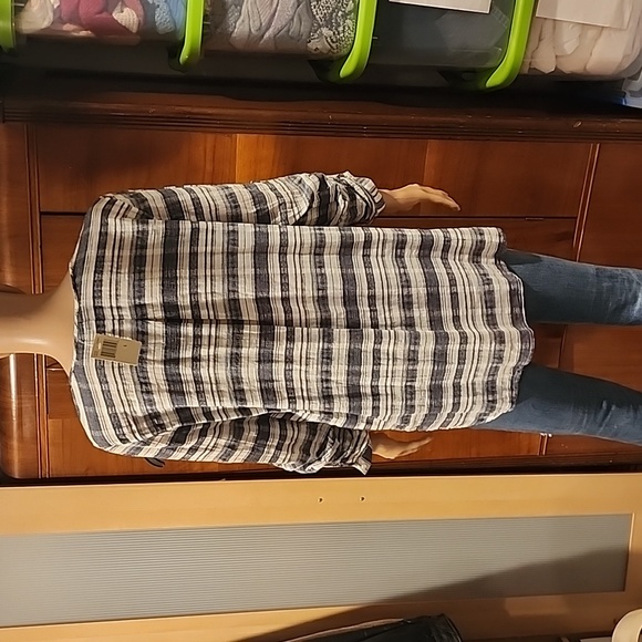 Button Down Shirt - Picture 7 of 9